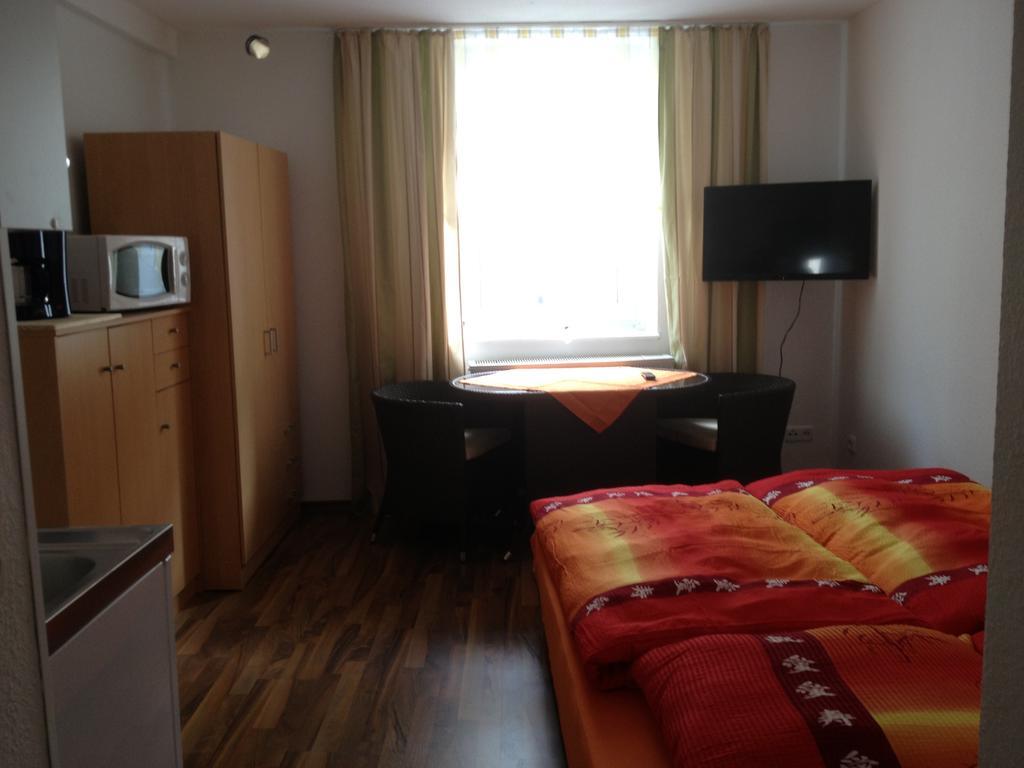 Ferienapartment: An Der Kunstakademie Heimbach Chambre photo